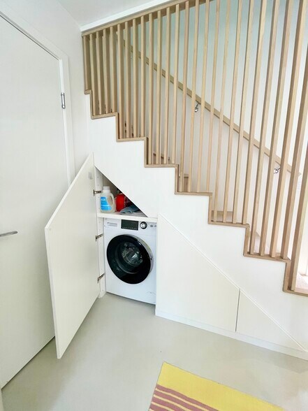 Building Photo - 118 Grandview St