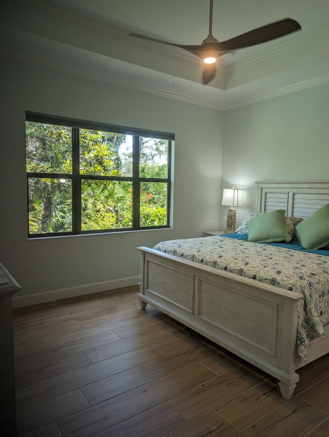 Master bedroom - 9469 Isla Bella Cir