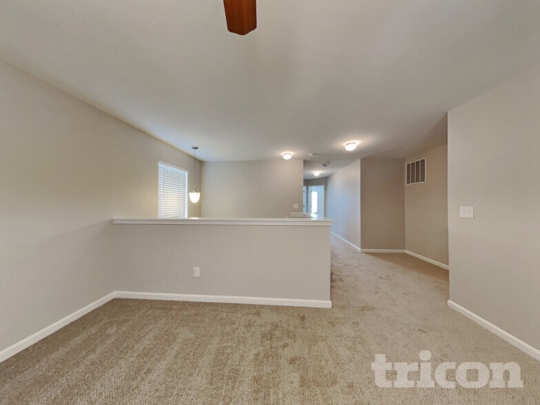 Building Photo - 616 Sawtooth Oak Drive