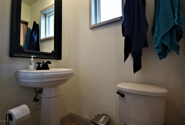 Building Photo - 4641 Blount Ave