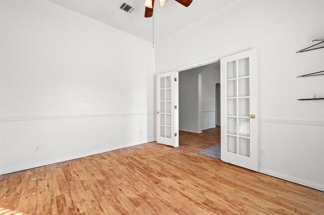 Building Photo - 1665 Amberwood Loop