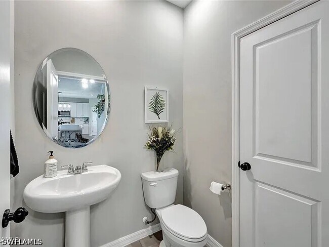 Building Photo - 43837 Cattleman Dr