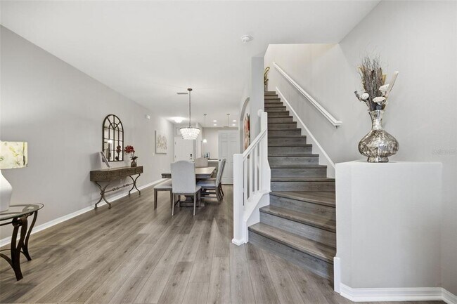 Building Photo - 30138 Southwell Ln