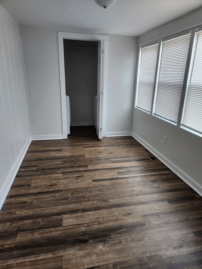 Building Photo - Beautifully Renovated Home Walkable to Downtown Dickson