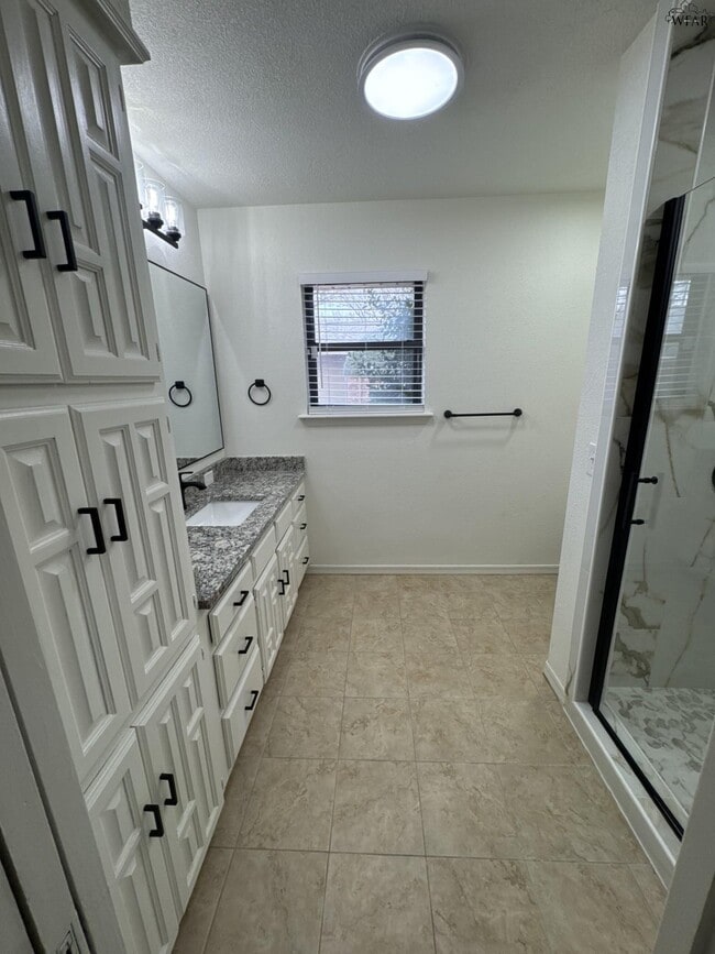 Building Photo - 4506 Nassau Dr