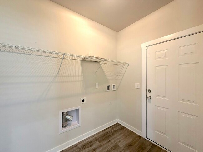 Building Photo - 219 Cotton Bayou Dr
