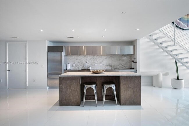 Building Photo - 1040 Biscayne Blvd