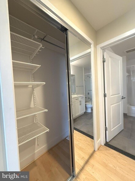 Building Photo - 4101 Albemarle St NW