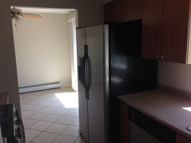 Building Photo - 8158 Durbin Terrace