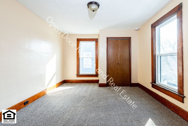 Building Photo - 4 bedroom home now available!