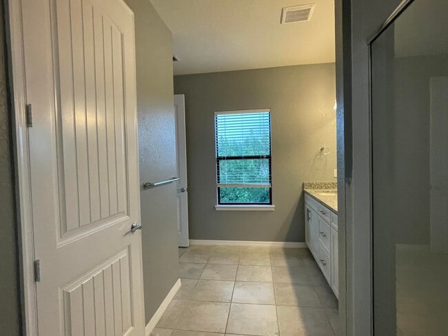 Building Photo - 4516 San Fratello Cir