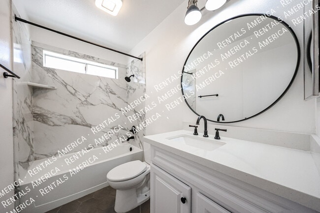 Building Photo - 2931 W Villa Maria Dr