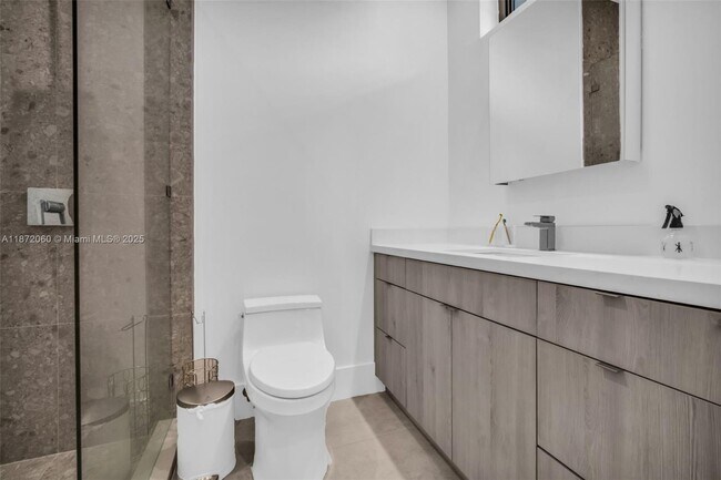 Building Photo - 6120 SW 80th St