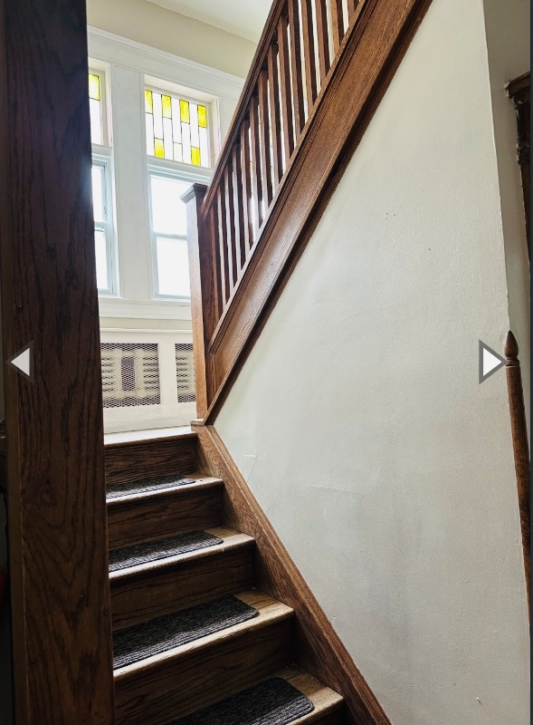 Building Photo - 705 Hudson Ave