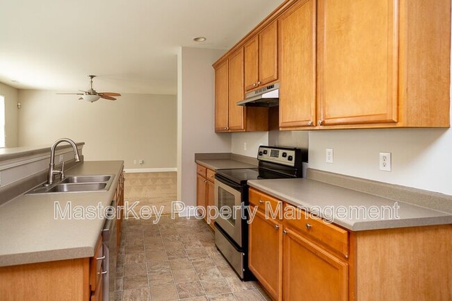 Building Photo - 7144 Great Laurel Dr