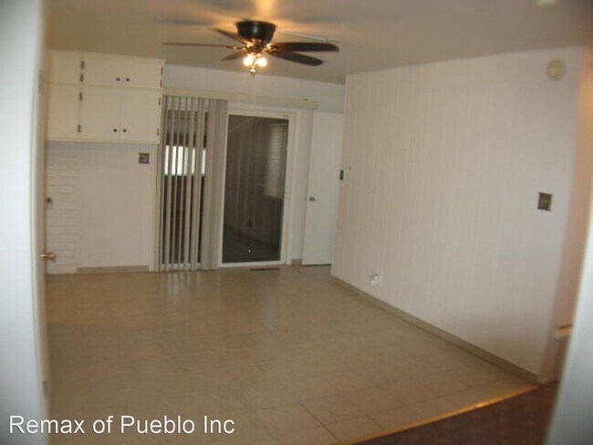 Building Photo - 3 br, 1.5 bath House - 2039 RIDGEWOOD LANE