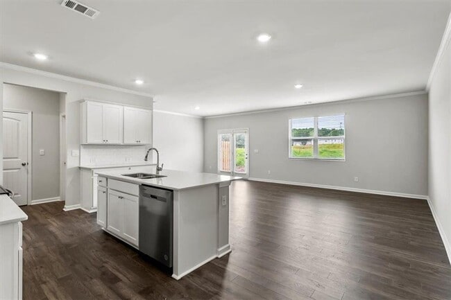 Building Photo - 5133 Tulip Sq