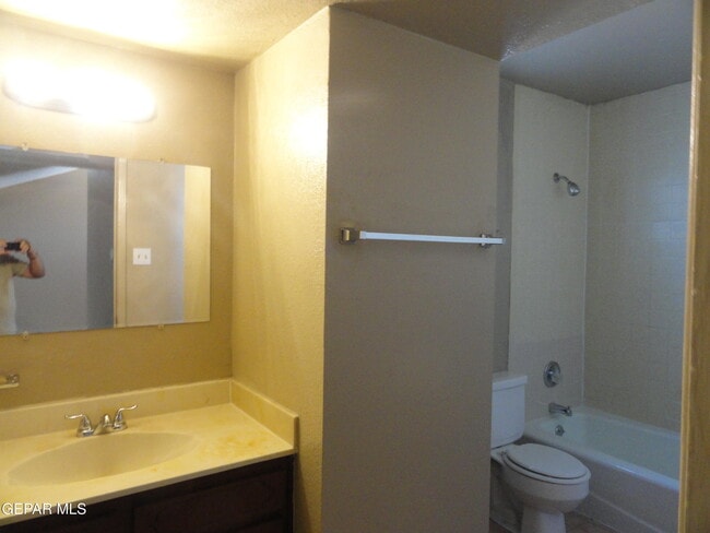 Building Photo - 2028 Amy Sue Dr