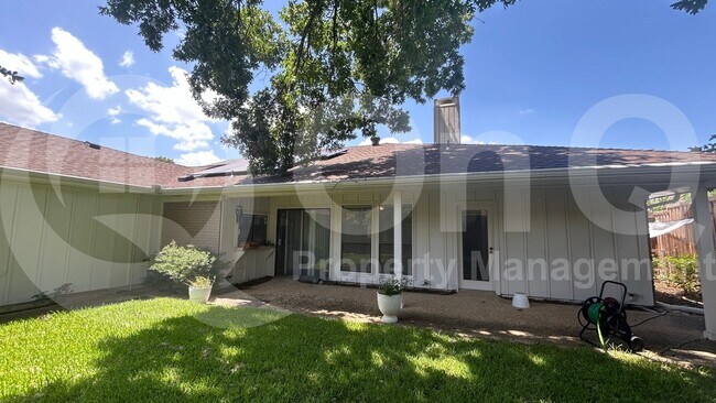 Building Photo - 2212 Canyon Valley Trail