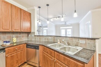 Building Photo - 1711 Old Spanish Trl