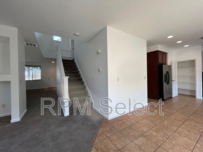 Building Photo - 35 Seatuck Ct