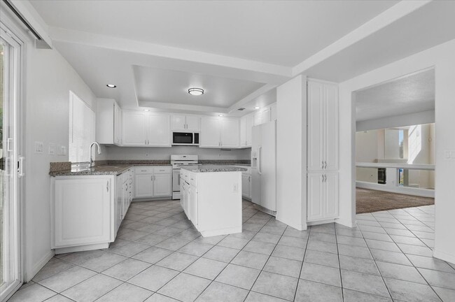 Building Photo - 8228 Fawn Brook Ct