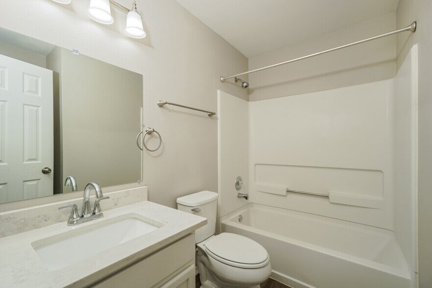 Building Photo - 223 Mallow Grove