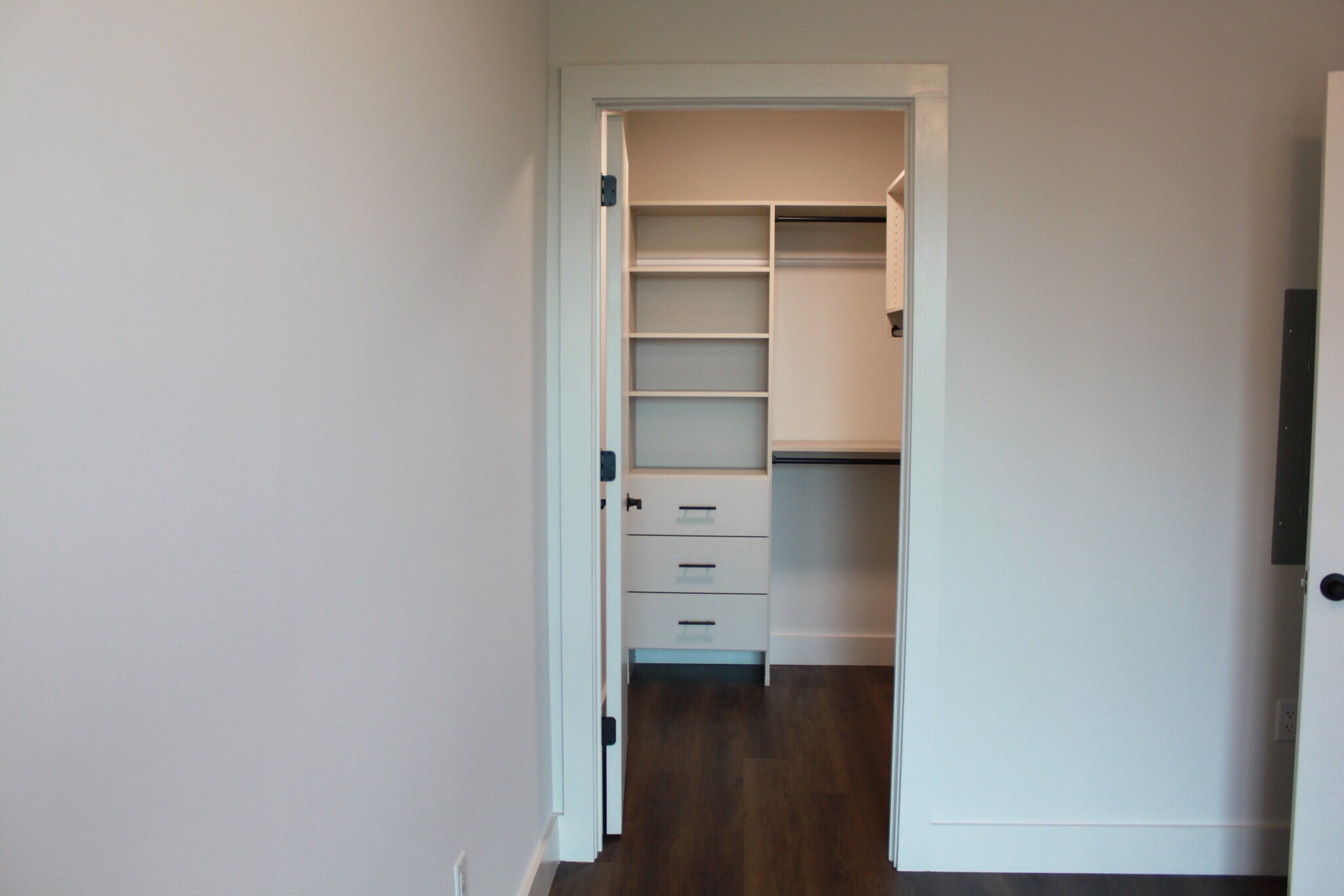 Walk-in-Closet - 125 Cambrian Way