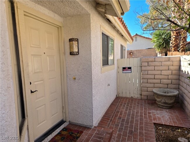 Building Photo - 4719 Cosley Dr