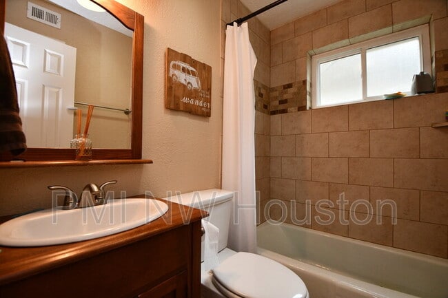 Building Photo - 3410 Plum Brook Ln