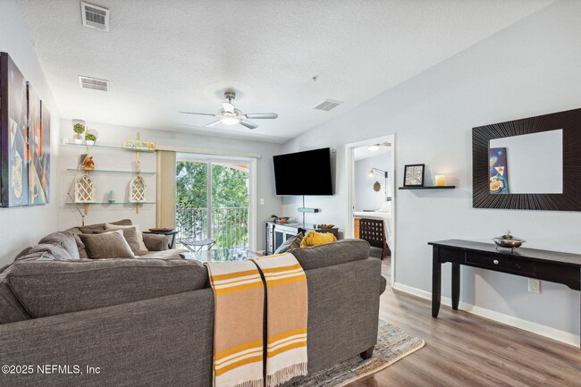 Building Photo - 13785 Herons Landing Way