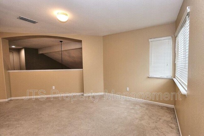Building Photo - 3240 Big Bear Dr