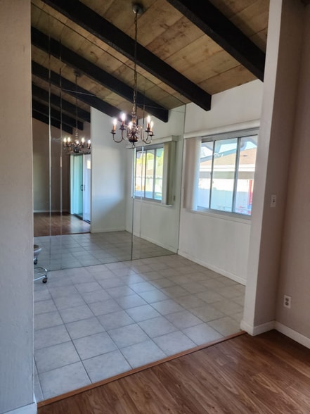 Building Photo - 255 S Rengstorff Ave
