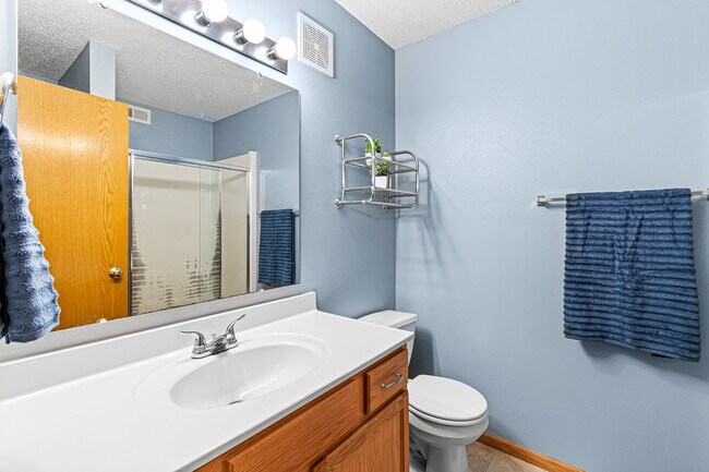 Master Bathroom - 120 Cherry Ct