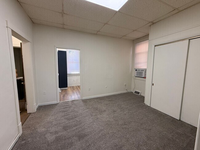 Building Photo - 1807 4th Ave