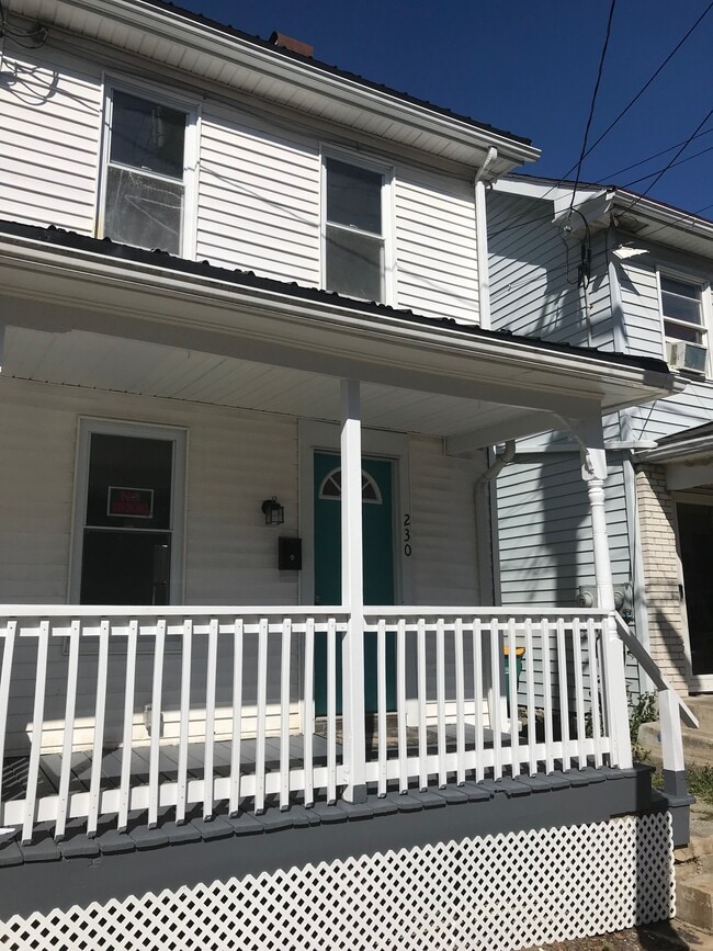 Building Photo - 230 Cleveland Ave