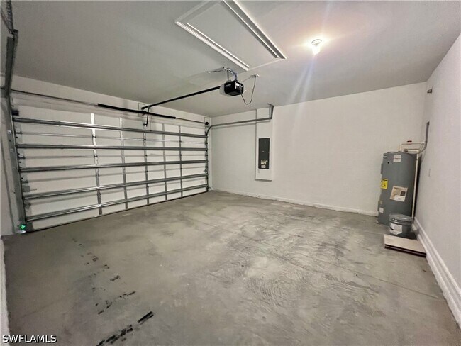 Building Photo - 842 Enbrook Lp