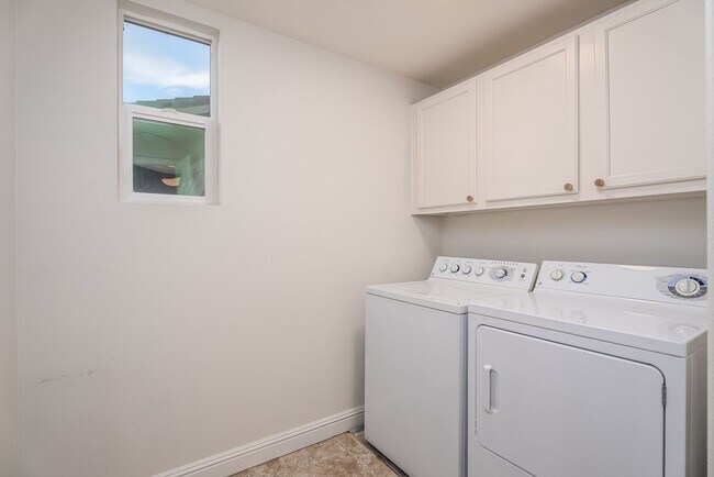 Building Photo - 4800 Westlake Pkwy