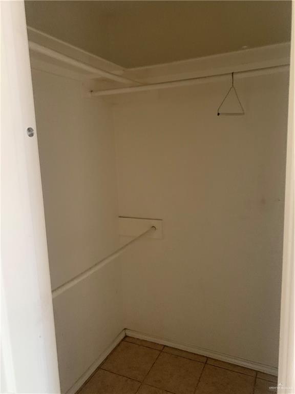 Building Photo - 10 E Preston Ave