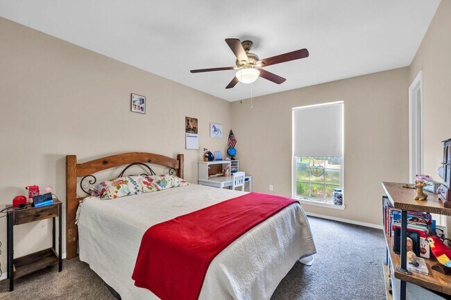 Building Photo - 4559 Castlewood Ln