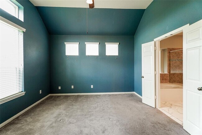 Building Photo - 6011 Watford Bend