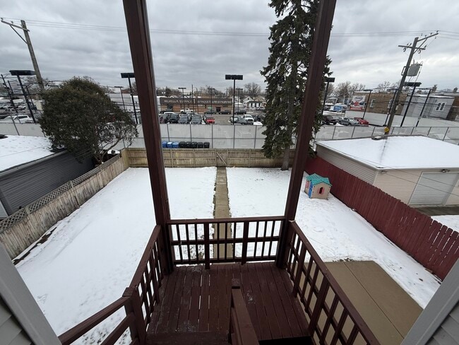 Building Photo - 5217 W Cuyler Ave