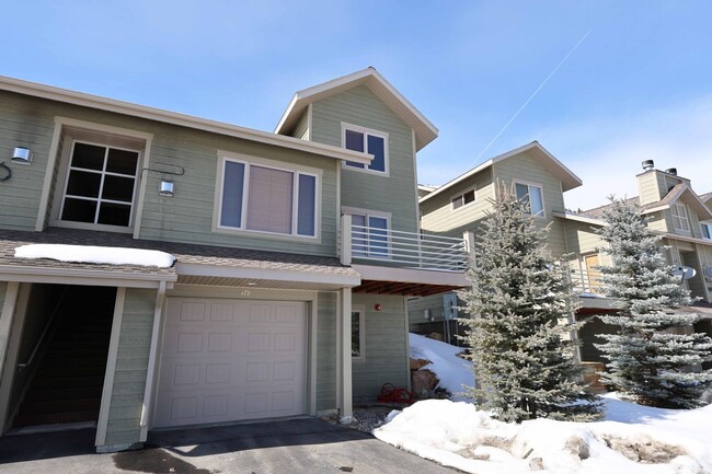 Primary Photo - Big Sky 3 Bed 3 Bath Condo