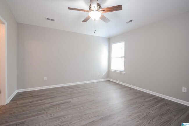 Building Photo - 155 Briar Ridge Ln