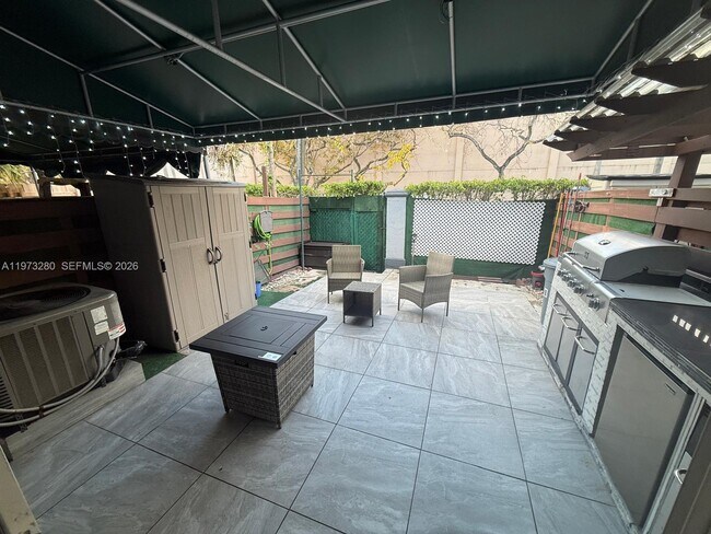 Building Photo - 8240 NW 10th St