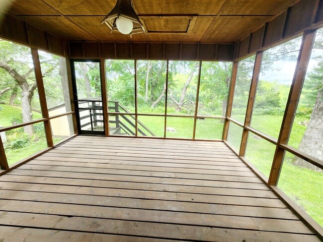 Building Photo - 3536 Rum River Dr