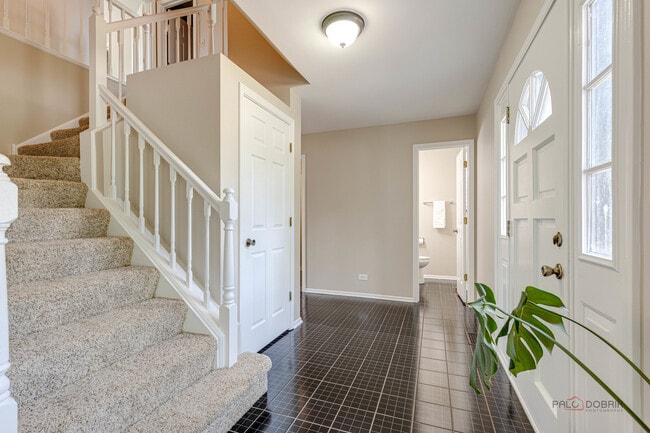 Building Photo - 285 Stanton Dr
