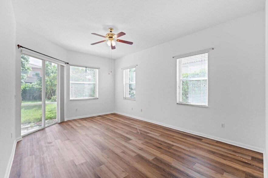 Building Photo - 2018 Reston Cir