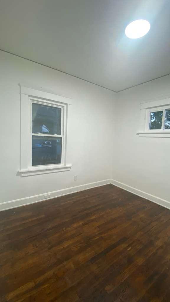 Building Photo - 4236 E 131st St