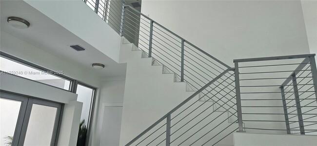 Building Photo - 16644 Botaniko Dr N